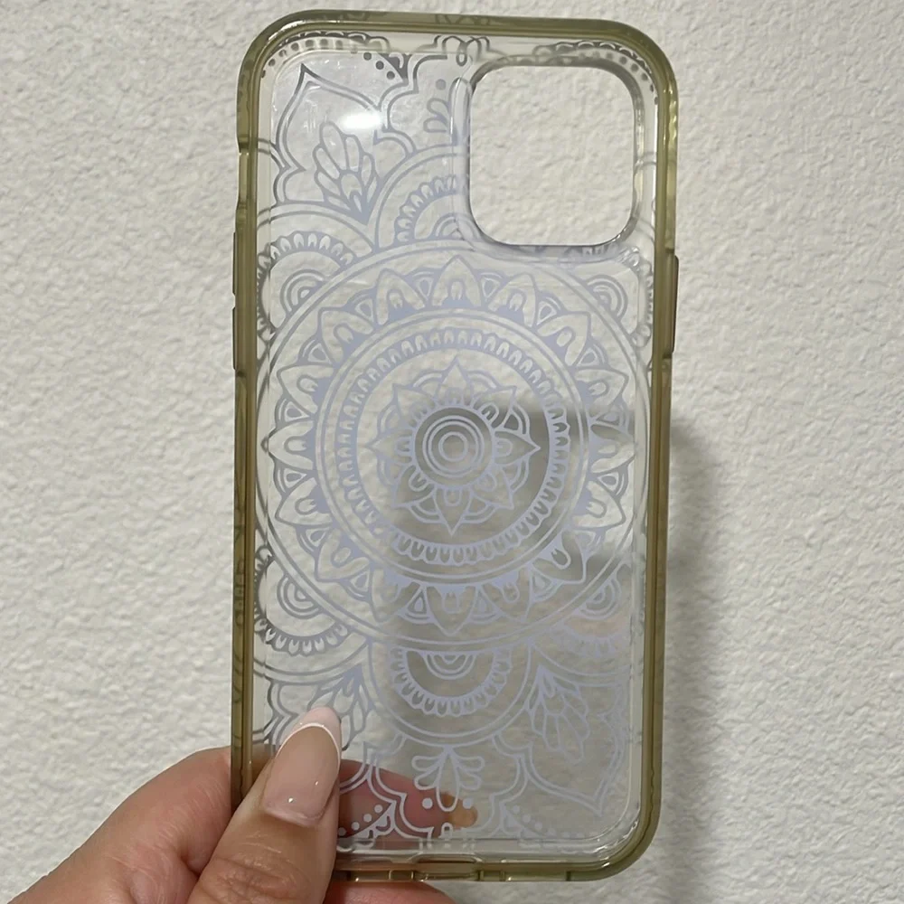 Tech21 Evo Art Mandala for iPhone 12– Protective Phone Case